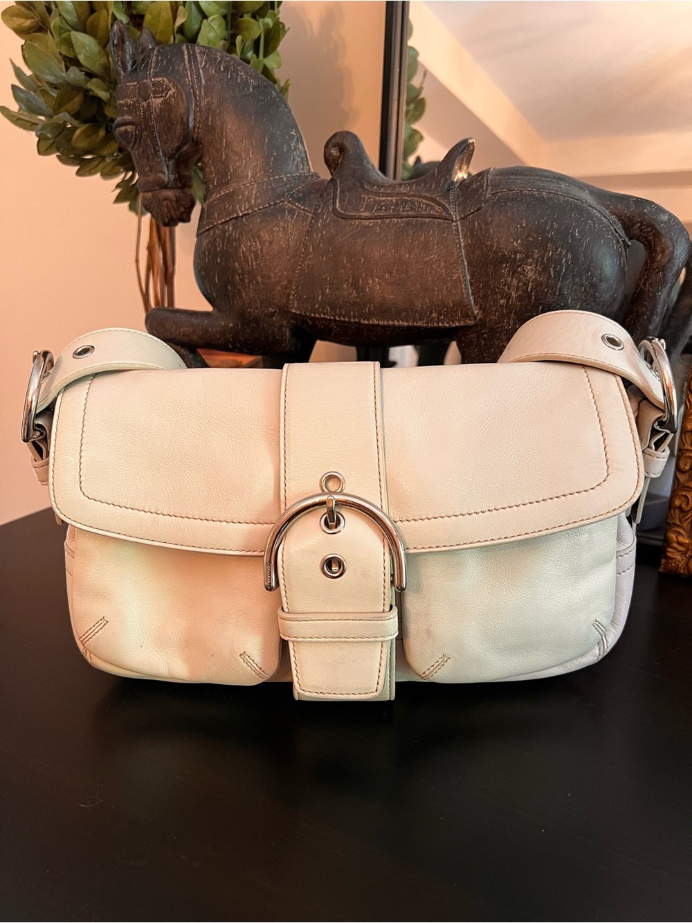 Vintage Coach Soho Cream Leather Shoulder Bag with Silver Buckle 3653